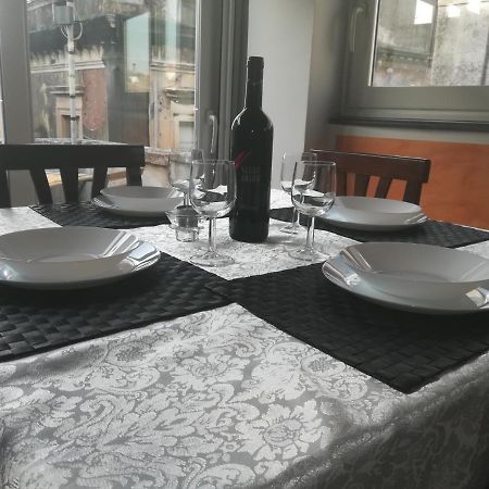 カターニアLa Terrazza Sul Centroアパートメント エクステリア 写真